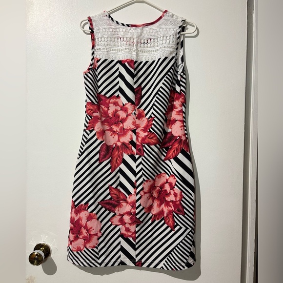 🎉4/30$🎉 Black and Pink Sleeveless Sheath Mini Dress🌸🖤 - Picture 4 of 4